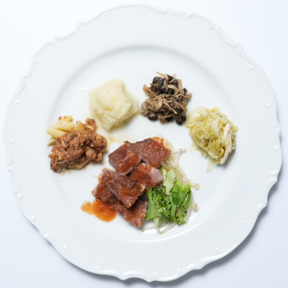 〔10〕豚のサイコロステーキ弁当